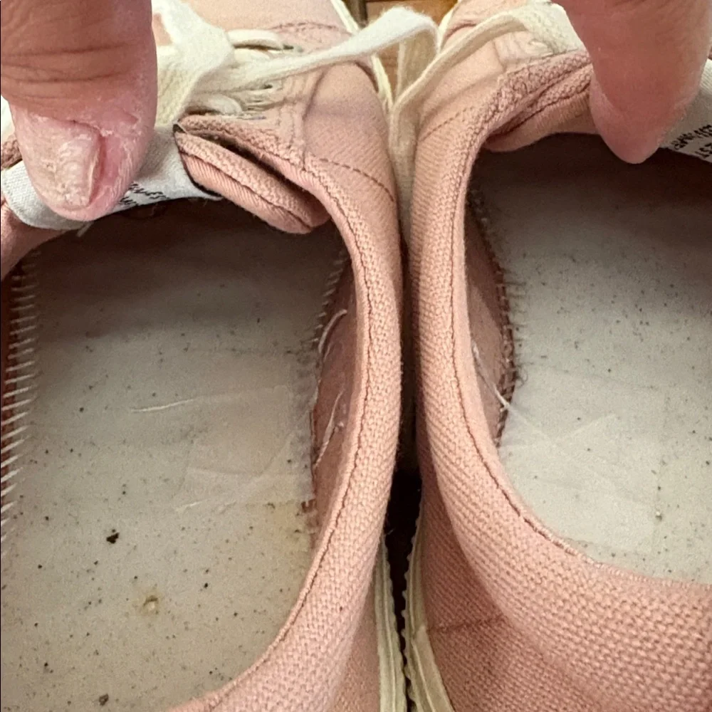 Cariuma OCA Low Pink Rose canvas vegan sneakers women’s size 9.5 EUC
